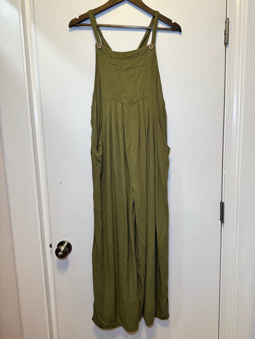 Casual Olive Wide-Leg Jumpsuit with Pockets - Picture 2 of 12